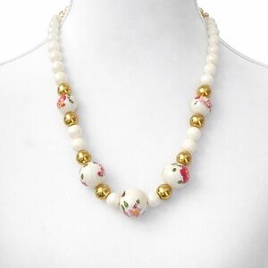 Vintage Hand Painted Floral Acrylic Beaded Necklace White & Gold Cottagecore